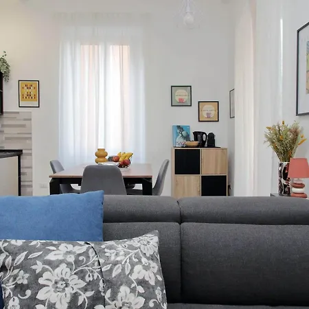 Ych- Urban Style Flat Near San Giovanni Рим