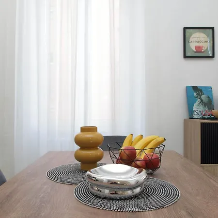 Ych- Urban Style Flat Near San Giovanni Апартаменты Рим