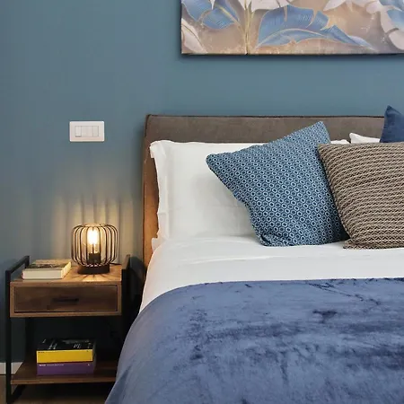 Апартаменты Ych- Urban Style Flat Near San Giovanni *