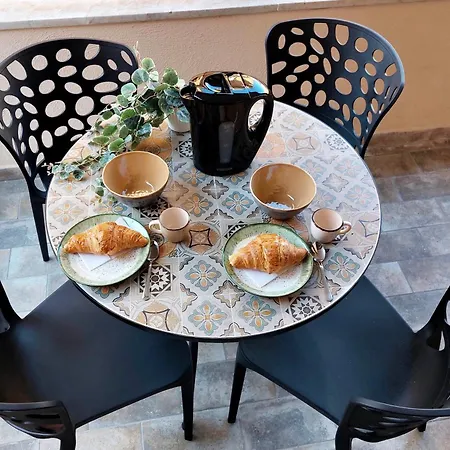 Апартаменты Ych- Urban Style Flat Near San Giovanni *